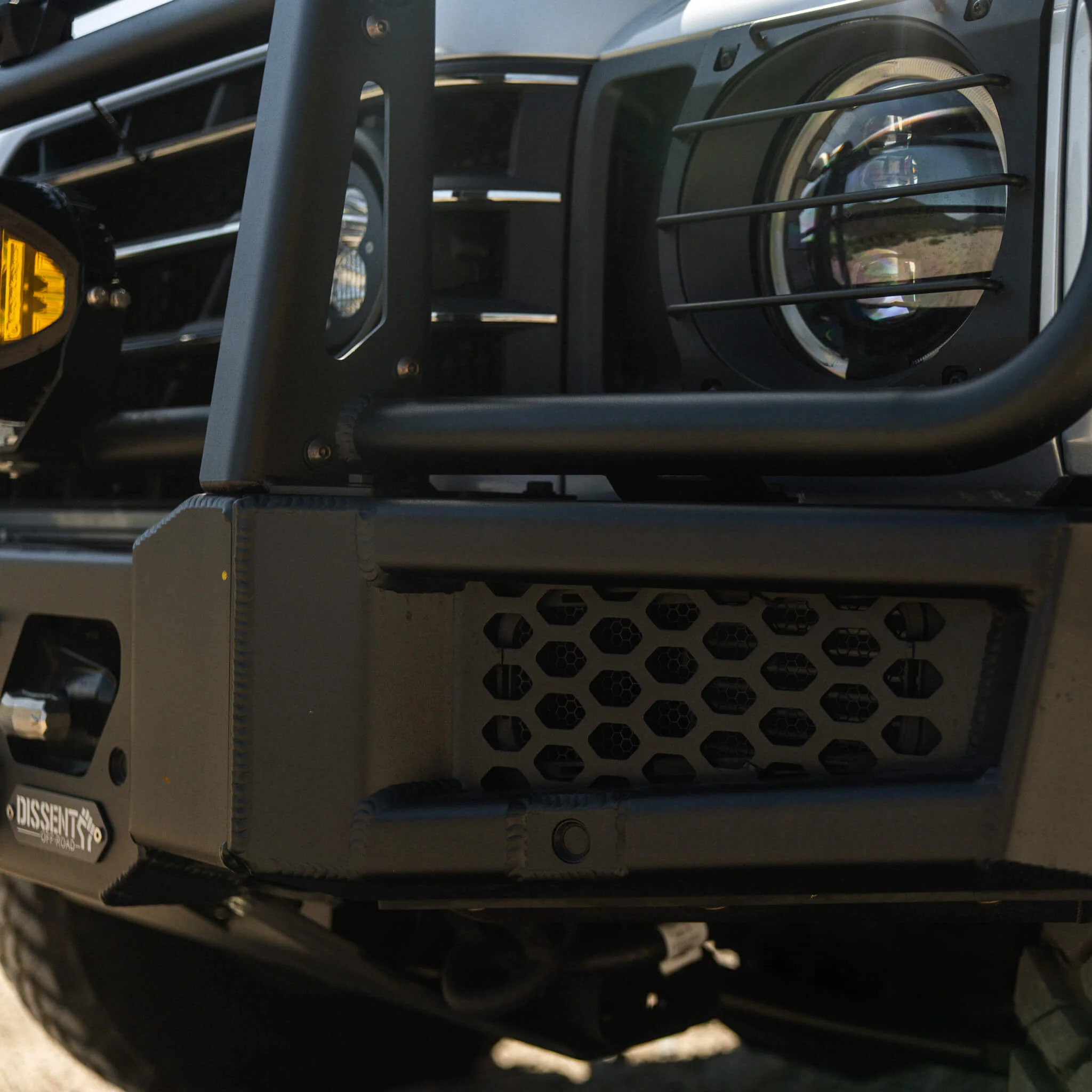 Ineos Grenadier & Quartermaster Winch Front Bumper w/ Bullbar - Image 16