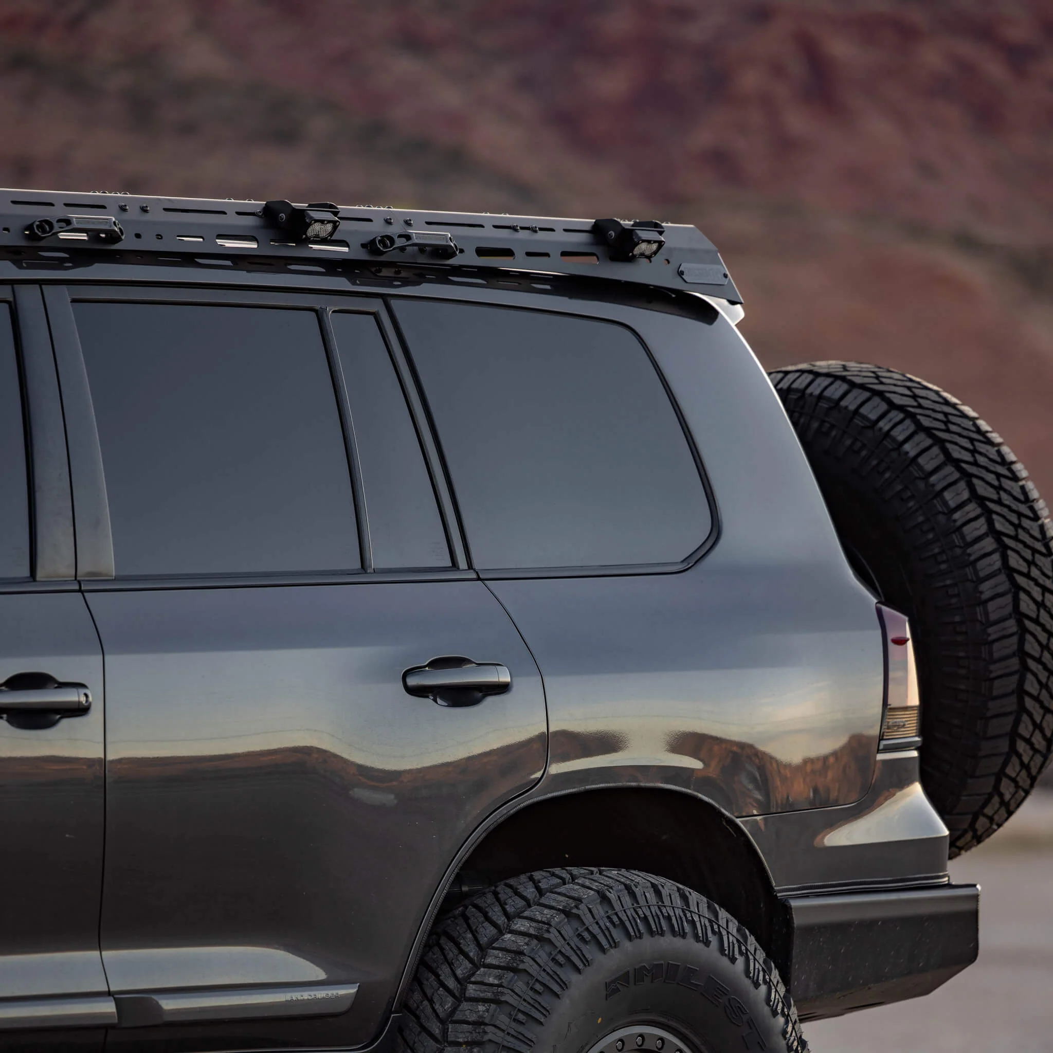 LC200 Aluminum Roof Rack - Image 3