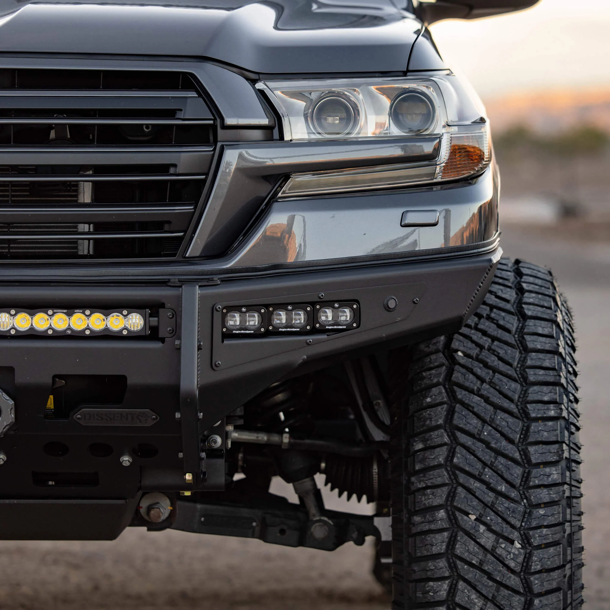 LC200 Low Profile Modular Front Bumper - Image 8