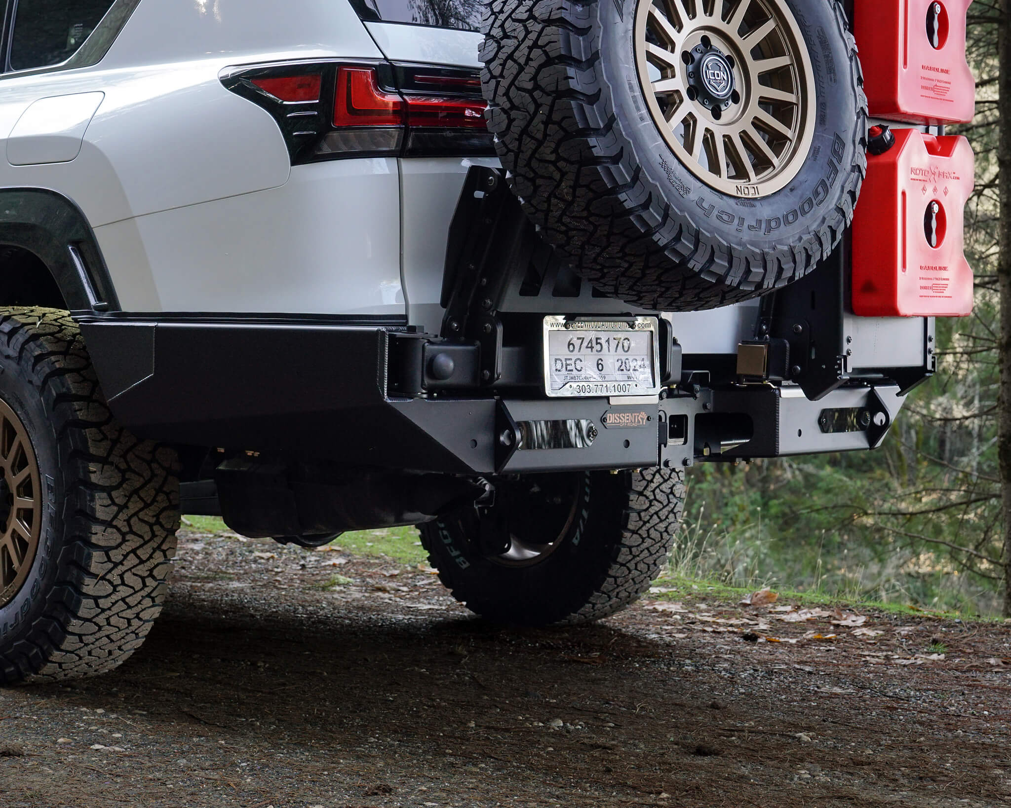 LX600 & LX700h Dual Swing-Out Rear Bumper - Image 6