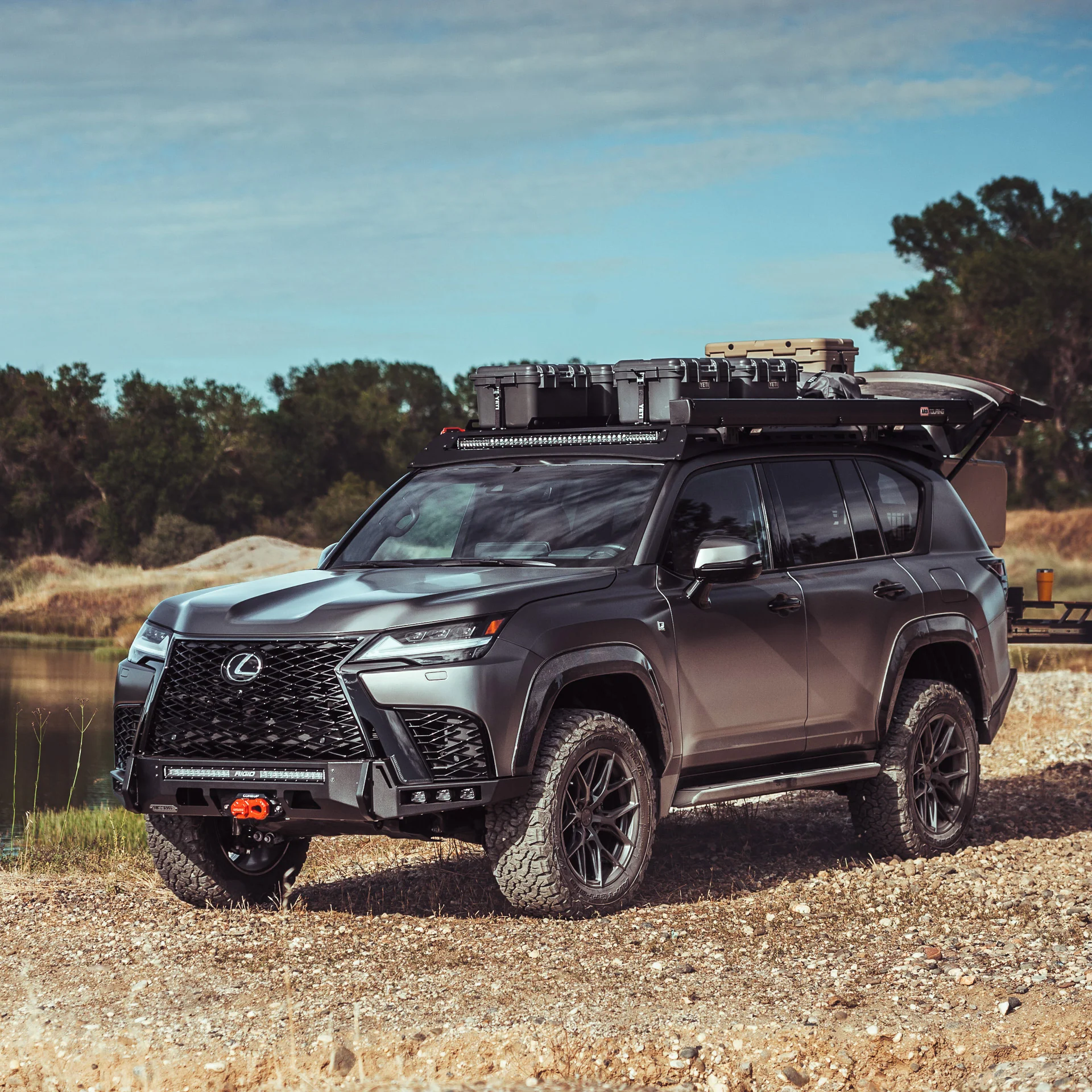 LX600 & LX700h Low-profile Front Winch Bumper - Image 14