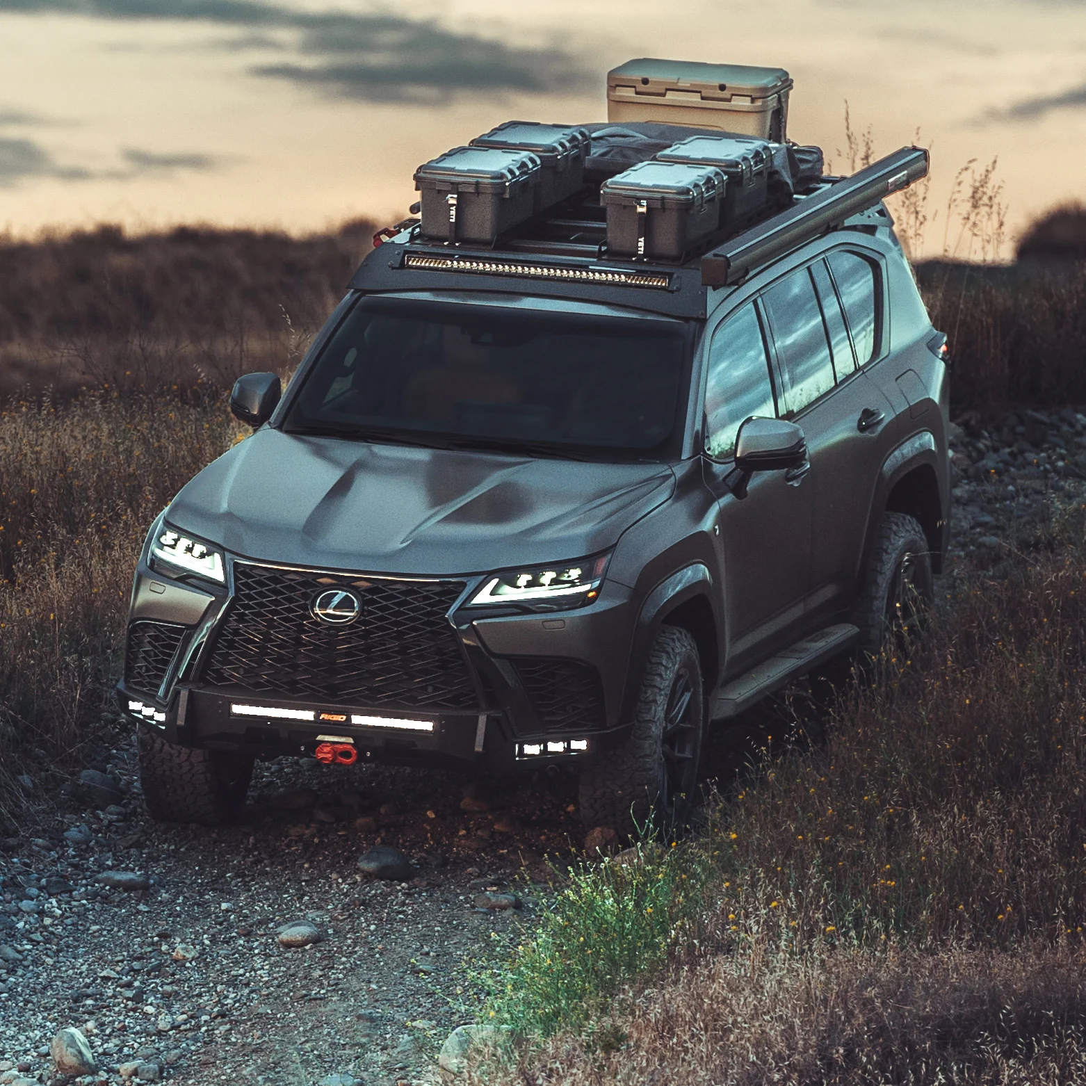 LX600 & LX700h Easy-Install Modular Roof Rack - Image 16
