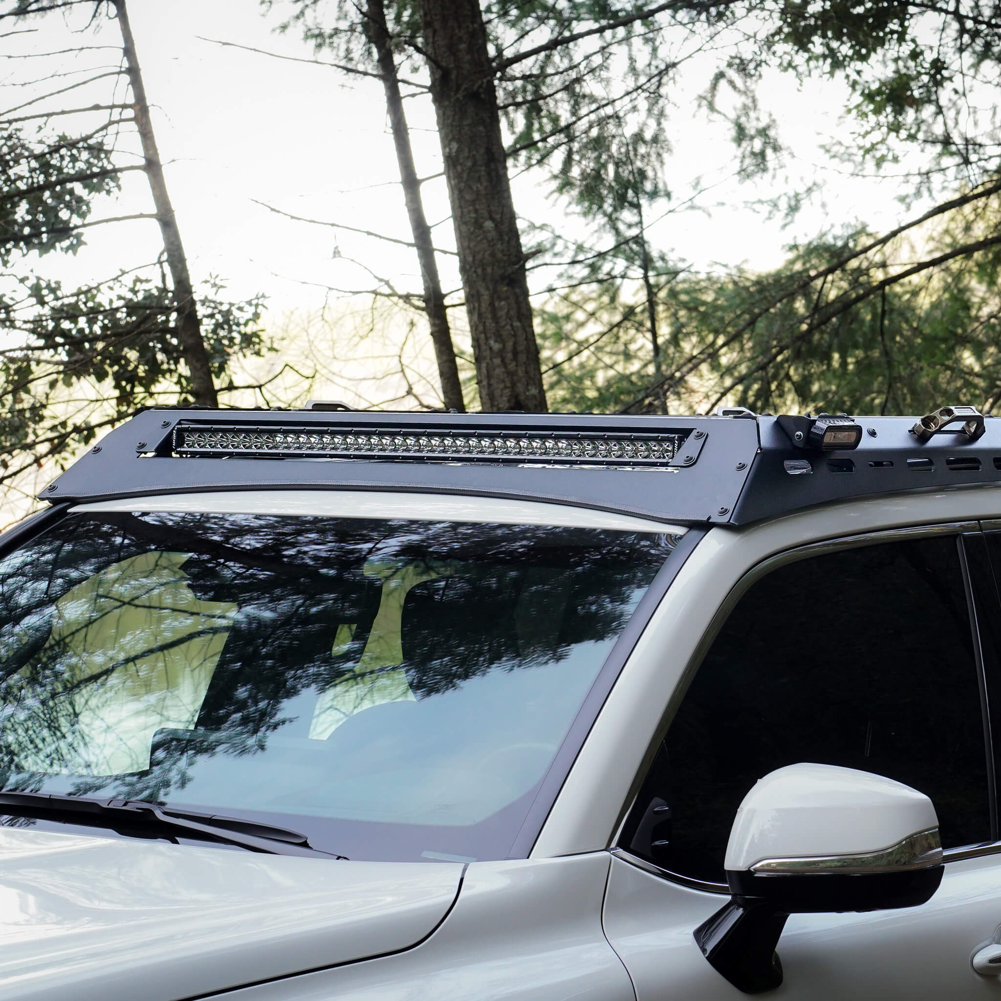 LX600 & LX700h Easy-Install Modular Roof Rack - Image 3